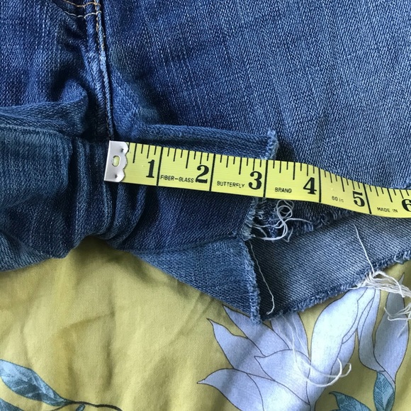 🔖SOLD🔖 FCUK Denim Shorts - Picture 8 of 9